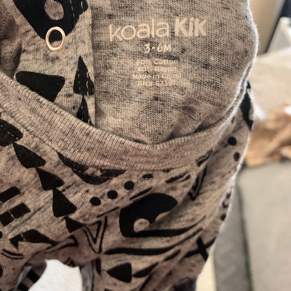 Koala Kik - Short Sleeve Onesie - Picture 3 of 3
